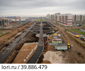 Башкортостан, город Стерлитамак: строительство микрорайона Западный. Вид с воздуха. Sterlitamak city: residential construction of the Western microdistrict. Aerial view. (2019 год). Стоковое фото, фотограф Евгений Романов / Фотобанк Лори