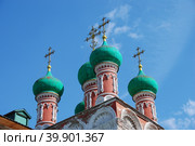 Церковь Преподобного Сергия Радонежского с трапезной. Высоко-Петровский монастырь. Улица Петровка, 28, строение 9. Тверской район. Город Москва (2010 год). Стоковое фото, фотограф lana1501 / Фотобанк Лори