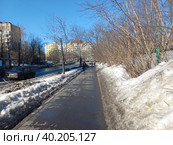 Чусовская улица. Район Гольяново. Город Москва (2023 год). Редакционное фото, фотограф lana1501 / Фотобанк Лори