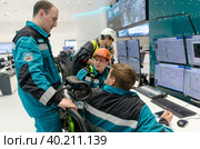 На производстве. Завод Запсибнефтехим. Сибур. Тобольск (2019 год). Редакционное фото, фотограф Сергей Буторин / Фотобанк Лори