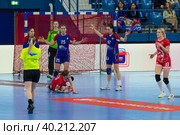 Гандбольный матч предварительного этапа Olimpbet Суперлиги 2022/23 между женскими командами ЦСКА (Москва. Россия) и «Астраханочка» (Астрахань. Россия). Стадион «Динамо» (2023 год). Редакционное фото, фотограф Pukhov K / Фотобанк Лори