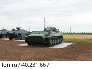 Волгоградская область, Средняя Ахтуба, Россия. Военная техника, самоходный зенитный ракетный комплекс Стрела -10М, противовоздушная оборона. Стоковое фото, фотограф Андрей Цыганков / Фотобанк Лори