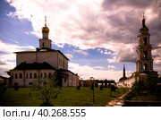 Sunset View to The Cathedral Of The Epiphany and Church of the Presentation of the Blessed Virgin in the Temple in Epiphany Staro-Golutvin cloister, Kolomna, Moscow region, Russia (2017 год). Стоковое фото, фотограф Сергей Майоров / Фотобанк Лори