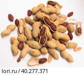bunch of ecological peanuts on a white background. Стоковое фото, фотограф Татьяна Яцевич / Фотобанк Лори