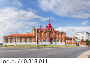 The building of the former Zemsky craft school in Vladimir. Russia (2017 год). Редакционное фото, фотограф Belikart / Фотобанк Лори