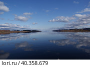 Река Ангара. Стоковое фото, фотограф Александр Ермаков / Фотобанк Лори