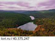 Озеро Уч-Кёль. Стоковое фото, фотограф Денис Горбачёв / Фотобанк Лори
