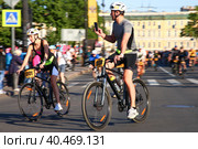 Велогонка La Strada Race. Участники во время заезда. (2023 год). Редакционное фото, фотограф Евгений Кашпирев / Фотобанк Лори