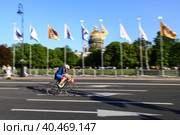 Велогонка La Strada Race. Участник во время заезда. (2023 год). Редакционное фото, фотограф Евгений Кашпирев / Фотобанк Лори