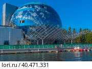The floating ship "Irbensky" at dawn on the embankment of the historical fleet of the Museum of the World Ocean, Kaliningrad, Russia. Translation: "Irbensky". (2020 год). Редакционное фото, фотограф Анна Кривицкая / Фотобанк Лори