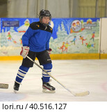 Children playing hockey at the open tournament for children's hockey (2019 год). Редакционное фото, фотограф Анна Кривицкая / Фотобанк Лори