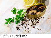 Chipirones in ink with parsley, lemon and spices. Стоковое фото, фотограф Яков Филимонов / Фотобанк Лори