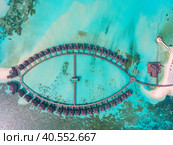 Вид сверху на водные виллы Олхувели. Редакционное фото, фотограф Александр Салук / Фотобанк Лори