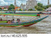 Tourists boats on Chao Phraya river, , Thailand. Bangkok City is nicknamed Asian Venice. (2018 год). Стоковое фото, фотограф Анна Кривицкая / Фотобанк Лори