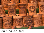 Handicrafts made of birch bark. Стоковое фото, фотограф Анна Кривицкая / Фотобанк Лори