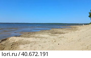Таймлапс на берегу реки Обь. Timelapse on the banks of the Ob river. Стоковое видео, видеограф Anna Shtrekalkina / Фотобанк Лори
