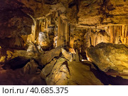 Stalactites and stalagmites in Luray Caverns, Virginia, USA (2016 год). Стоковое фото, фотограф Анна Кривицкая / Фотобанк Лори