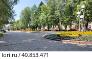 Город Кемерово. Улица Весенняя летом (2023 год). Редакционное видео, видеограф Цибаев Алексей / Фотобанк Лори
