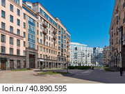 Корпуса жилого комплекса "Парадный квартал". Санкт-Петербург (2023 год). Редакционное фото, фотограф Александр Щепин / Фотобанк Лори