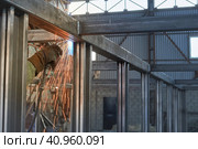 Man processes metal with gas electric welding. Стоковое фото, фотограф Стас Пересыпкин / Фотобанк Лори
