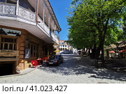 Signagi, Georgia - 05 May 2013: The street in Signagi city, Georgia. Редакционное фото, фотограф Сергей Стрелков / Фотобанк Лори