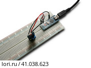Макетная плата arduino для монтажа в стопки через штыревые разъёмы. Электронный конструктор и удобная платформа быстрой разработки электронных устройств для новичков и профессионалов. Стоковое фото, фотограф Константин Григорьев / Фотобанк Лори