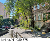 Красноказарменный переулок, дом 5. Россия, город Владивосток (2023 год). Редакционное фото, фотограф Овчинникова Ирина / Фотобанк Лори