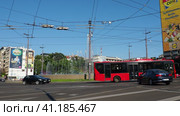 Belgrade Serbia 9.9.23 Slavia Square Trg Slavija, major commercial junction, intersections of Kralja Milana, Beogradska, Makenzijeva, Svetosavska, Bulevar oslobodjenja, Deligradska, Nemanjina streets (2023 год). Редакционное видео, видеограф Юлия Петровская / Фотобанк Лори
