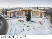 Город Уфа: Черниковка, Дворец культуры имени Серго Орджоникидзе. Вид с воздуха. Ufa city: Chernikovka, Sergo Ordzhonikidze Palace of Culture. Aerial view. (2022 год). Стоковое фото, фотограф Евгений Романов / Фотобанк Лори