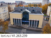 Город Уфа: Черниковка, Технопарк, 11 корпус УГНТУ. Вид с воздуха. Ufa city: Chernikovka, Technopark, 11 building of USPTU. Aerial view. (2022 год). Стоковое фото, фотограф Евгений Романов / Фотобанк Лори