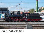 Старый паровоз Ов.324 (Овечка) участник железнодорожного форума "PRO.Движение.EXPO". Санкт-Петербург (2023 год). Редакционное фото, фотограф Виктор Карасев / Фотобанк Лори