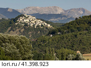 Италия. Лабро. Вид на дома города Лабро. Italy. Labor. View of the houses of the city of Labor. (2023 год). Стоковое фото, фотограф Алексей Смышляев / Фотобанк Лори