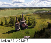 Деревянная Богоявленская церковь в Ширяихе (Ошевенск). Россия, Каргопольский район (2021 год). Стоковое фото, фотограф Яковлев Сергей / Фотобанк Лори