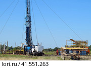 Carrying out repair of an oil well. Стоковое фото, фотограф Леонид Еремейчук / Фотобанк Лори