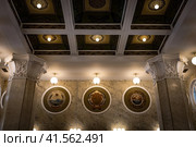 Coffered ceiling in North River Terminal building in Moscow. Стоковое фото, фотограф Константин Григорьев / Фотобанк Лори