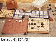 Mill and Royal Ur game, popular in ancient Roman. Reconstruction of board games from the Roman Empire (2022 год). Стоковое фото, фотограф Андрей Журавлев / Фотобанк Лори