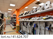Moscow, Russia - Oct 19. 2023. Robot vacuums and and others in DNS network store selling household appliances in Zelenograd. Редакционное фото, фотограф Володина Ольга / Фотобанк Лори