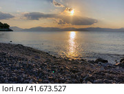 Beautiful sunset at the seaside, Greece. Редакционное фото, фотограф Екатерина Каляева / Фотобанк Лори