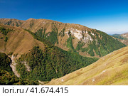 Чечня. Горная дорога к озеру Казеной-Ам. (2022 год). Стоковое фото, фотограф Рябков Александр / Фотобанк Лори