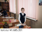 Школьник на уроке. Стоковое фото, фотограф Оксана Лычева / Фотобанк Лори