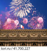 Fireworks over the Opera Garnier (Garnier Palace), Paris, France. Translation: national Academy of Music. UNESCO World Heritage Site (2014 год). Стоковое фото, фотограф Владимир Журавлев / Фотобанк Лори