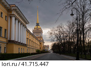 View of the Admiralty building on a spring morning, St. Petersburg, Russia. Стоковое фото, фотограф Ula Ulachka / Фотобанк Лори