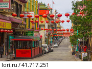 Сhina town. Streets of San Francisco (2023 год). Редакционное фото, фотограф Олег Жуков / Фотобанк Лори