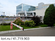 Город Казань. Улица Московская. Отель «Mirage». Татарстан. Россия (2023 год). Редакционное фото, фотограф Александр Тараканов / Фотобанк Лори