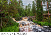 Водопады Ахинкоски на реке Тохмайоки. Республика Карелия (2023 год). Стоковое фото, фотограф Олег Пученков / Фотобанк Лори
