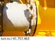Фланцевое соединение на газопроводе. Стоковое фото, фотограф Дмитрий Сакретарев / Фотобанк Лори