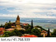 View of small town Sighnaghi (Signagi) in Georgia. Стоковое фото, фотограф VittoriaChe / Фотобанк Лори