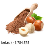 Hazelnuts and cocoa powder in wooden scoop isolated on white background. Стоковое фото, фотограф Катерина Ковалева / Фотобанк Лори