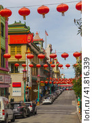 Сhina town. Streets of San Francisco (2023 год). Редакционное фото, фотограф Олег Жуков / Фотобанк Лори