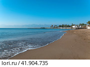 Antalya beach in winter in the early bright morning. Antalya. Turkey. 01.01.2023. Стоковое фото, фотограф Ярославский Максим / Фотобанк Лори